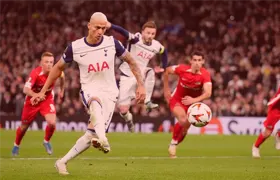 Tottenham 1-0 AZ Alkmaar: Tottenham Hotspurs Remain Undefeated in Europa League