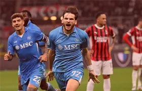 AC Milan 0-2 Napoli: Conte’s Napoli Triumphs at San Siro to Extend their Lead at the a Top of Serie A